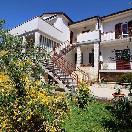 Apartment In Porec/Istrien 37093 Zewnętrze zdjęcie